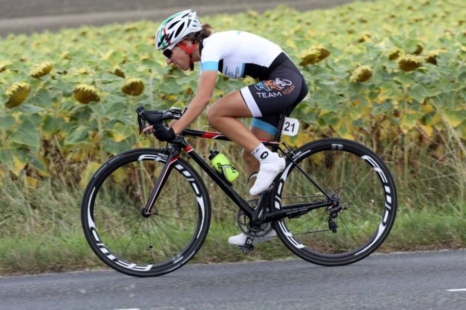 פז בש בשלב הנג"ש (ללא אופני נג"ש) של Trophee dOr אותו רכבה עם בנות קבוצת Sengers Ladies Cycling Team