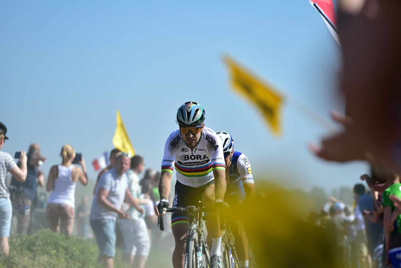 Paris-Roubaix 2017 - 09/04/2017 - Peter SAGAN (BOH) prend les devants dans le secteur de Mons-en-Pévèle. Zdenek STYBAR (QST) l'accompagne.